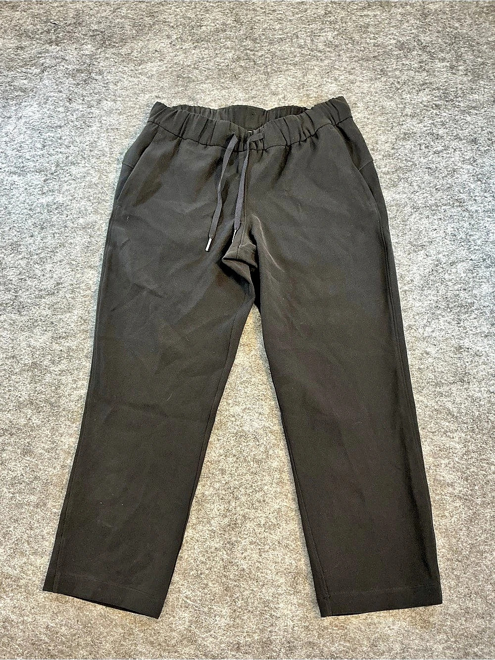Lululemon On The Fly Pant *Woven Black Pants Size 6